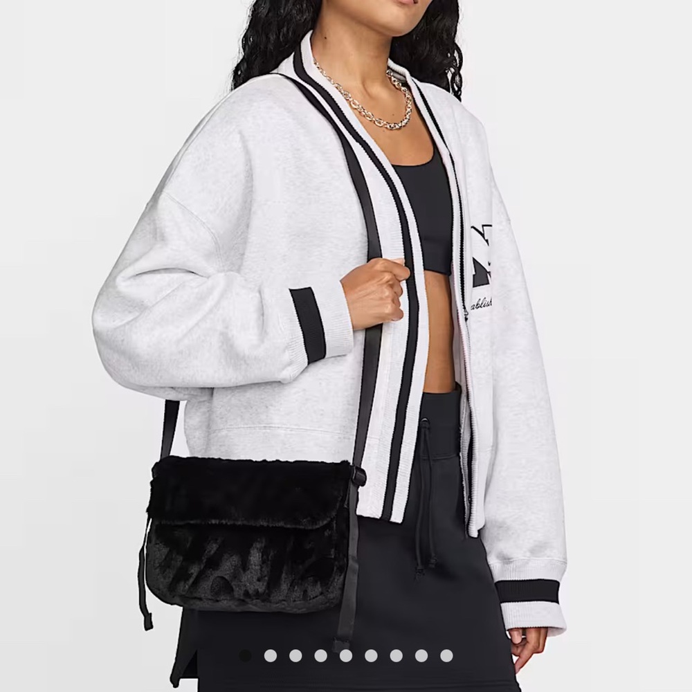 NEW Nike Sportswear Futura 365 Faux Fur Crossbody Bag (2L)